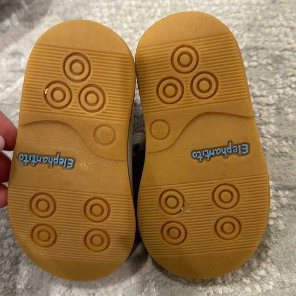 Like New Elephantino white Scallop Mary Jane flat shoes Size 20/5 - Picture 4 of 5